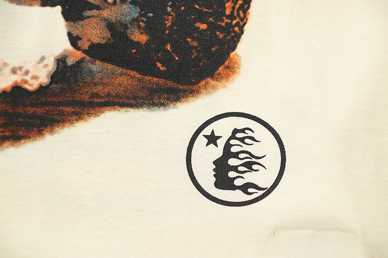 Hellstar Austin Vehicle Graphic Short-Sleeve T-Shirt — detail