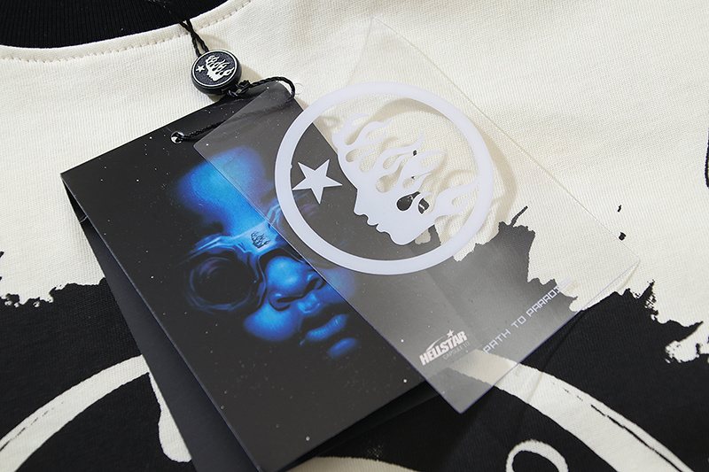Hellstar 777 Face Graphic Contrast T-Shirt — hang_tag
