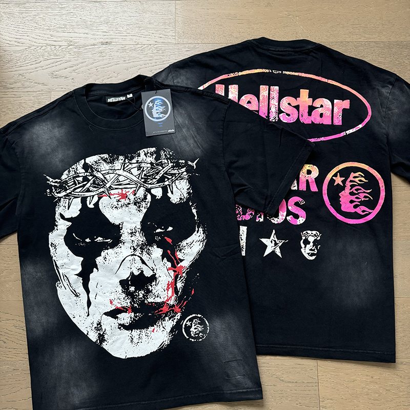 Hellstar Distressed Graphic Short-Sleeve T-Shirt — context
