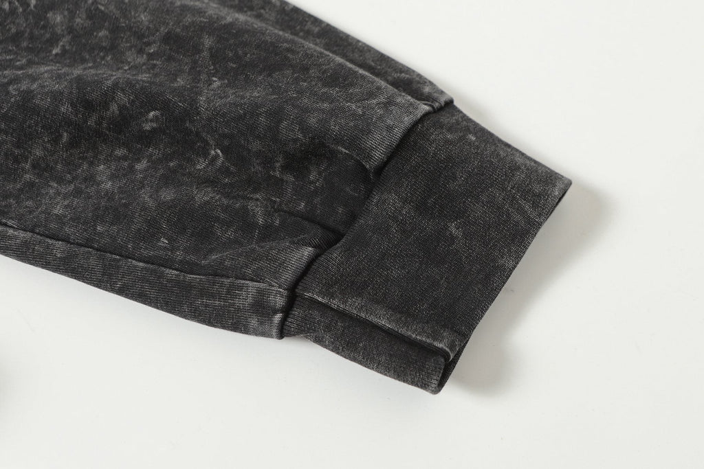 Hellstar Face Graphic Long-Sleeve T-Shirt — fabric_closeup