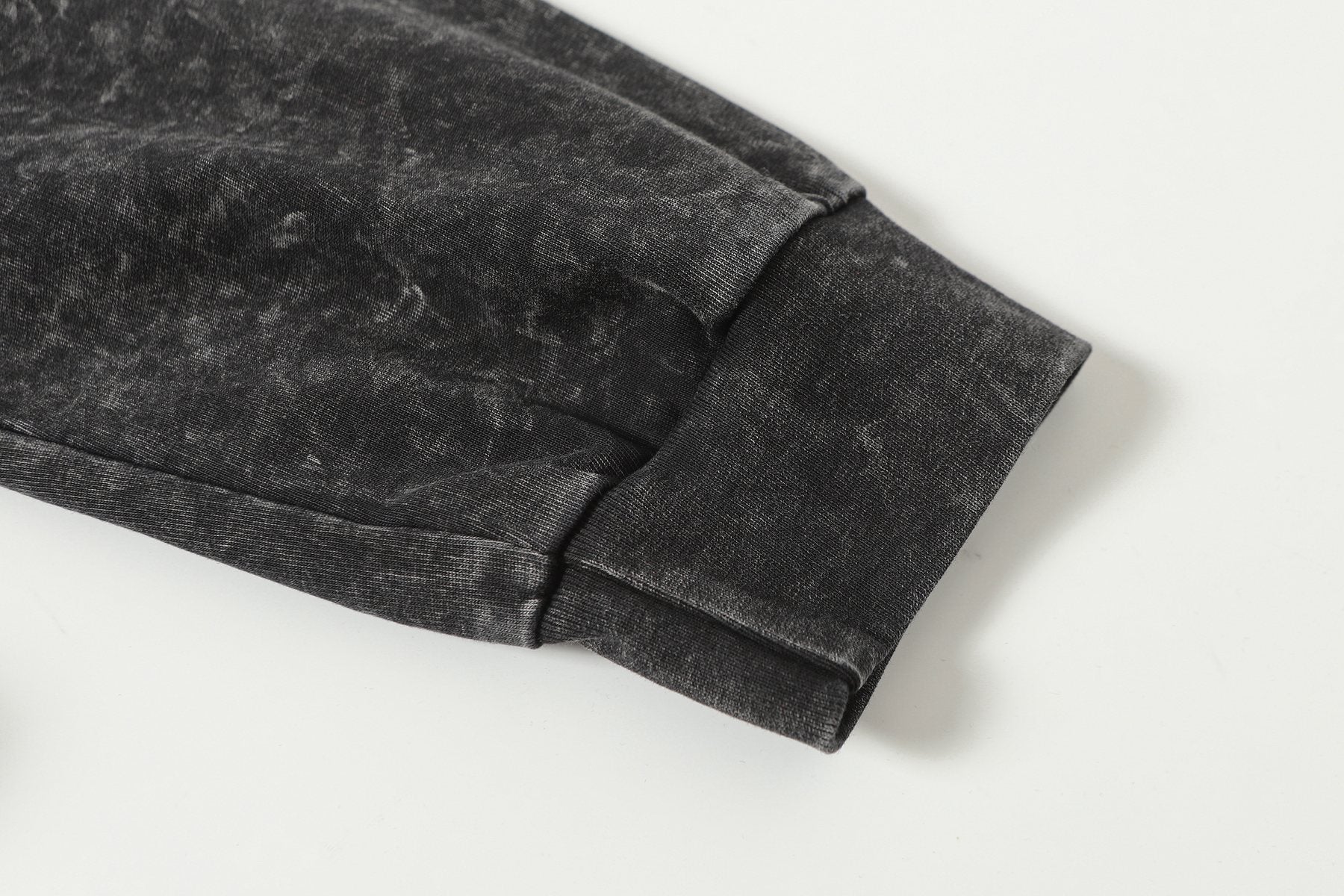 Hellstar Face Graphic Long-Sleeve T-Shirt — fabric_closeup