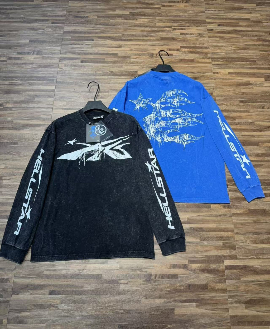 Hellstar Aircraft Star Graphic Long-Sleeve T-Shirt — context
