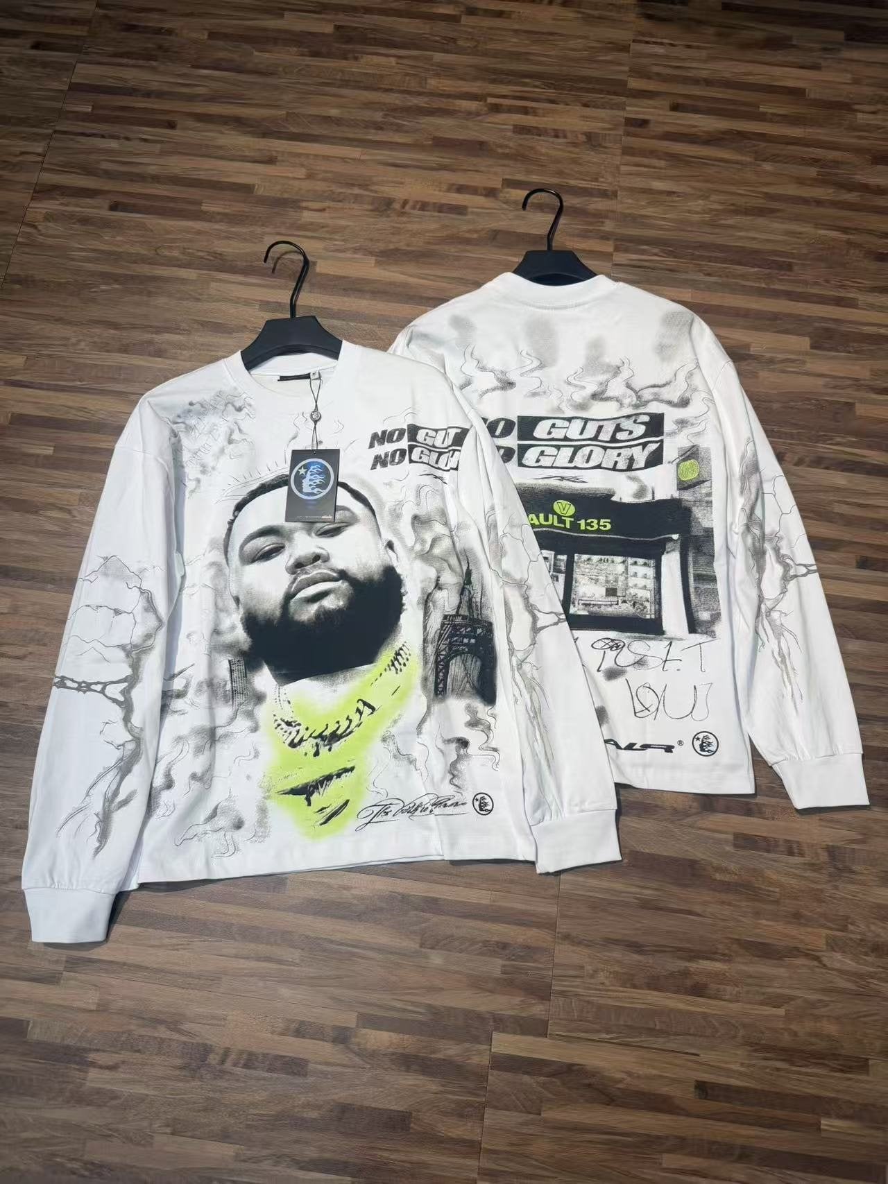Hellstar White Graphic Long-Sleeve T-Shirt — context