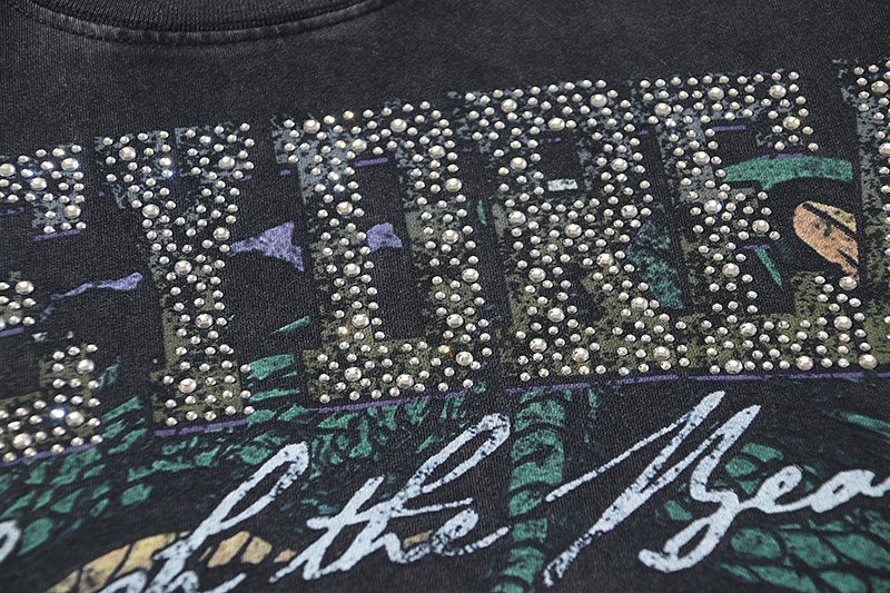VALE USA Rhinestone Graphic Washed Black T-Shirt — detail