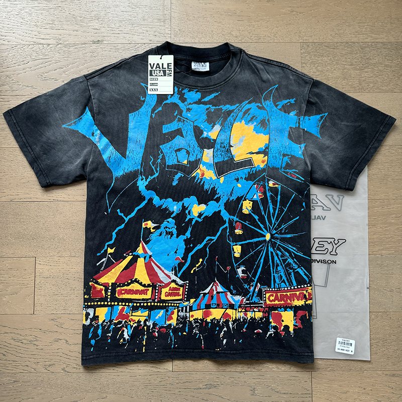 VALE USA Carnival Graphic T-Shirt - Charcoal Gray — context