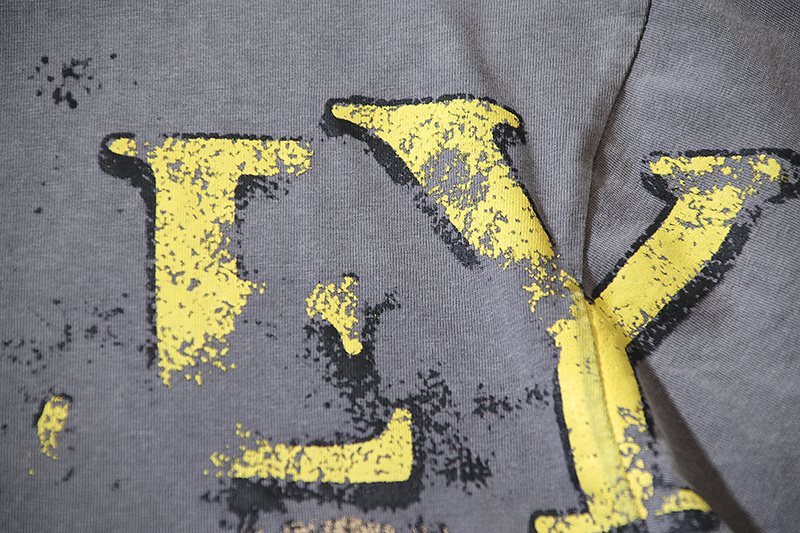 VALE USA Washed Gray Front Graphic T-Shirt — detail