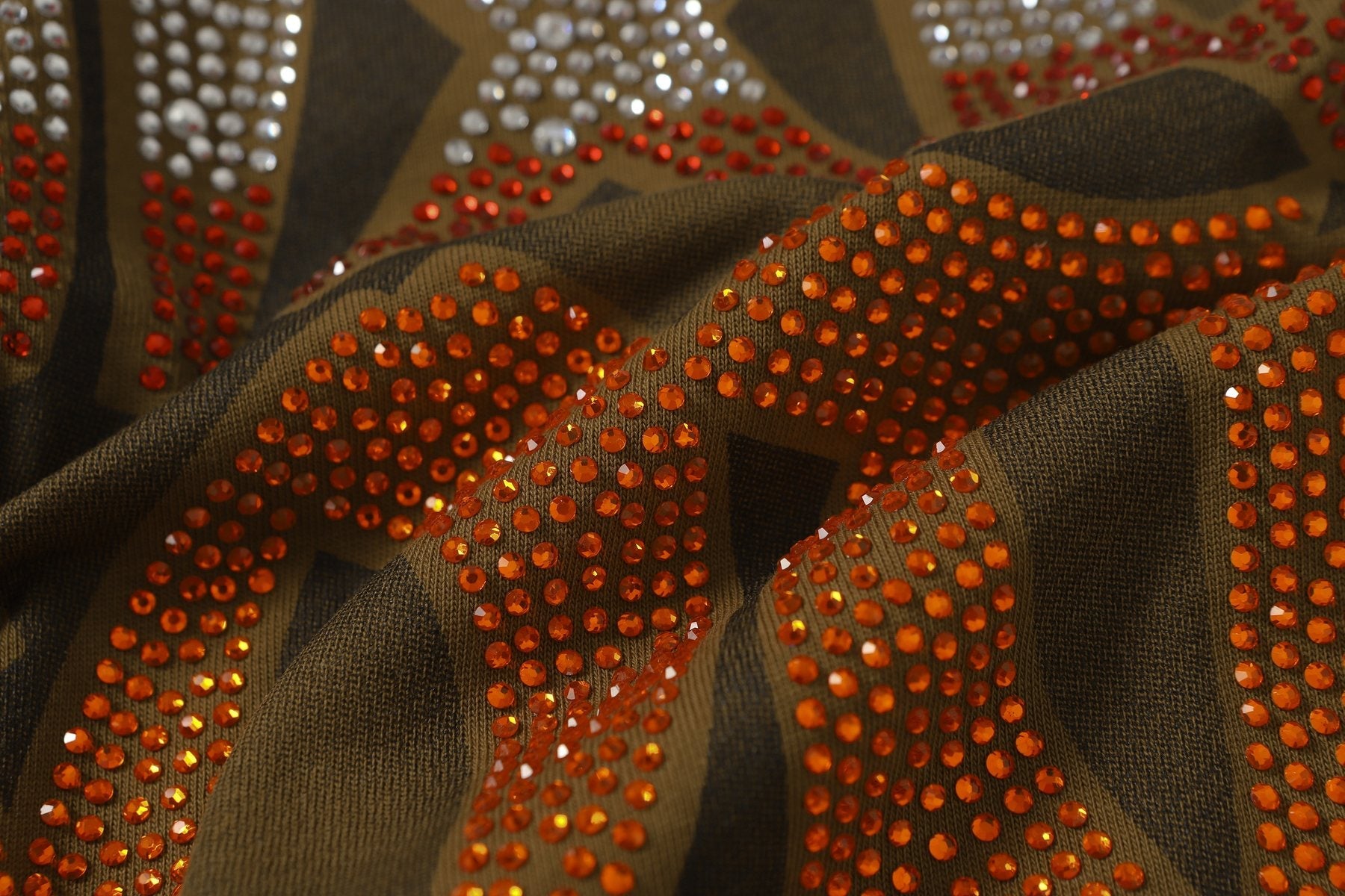 MIXED EMOTION Olive Brown Graphic T-Shirt — detail