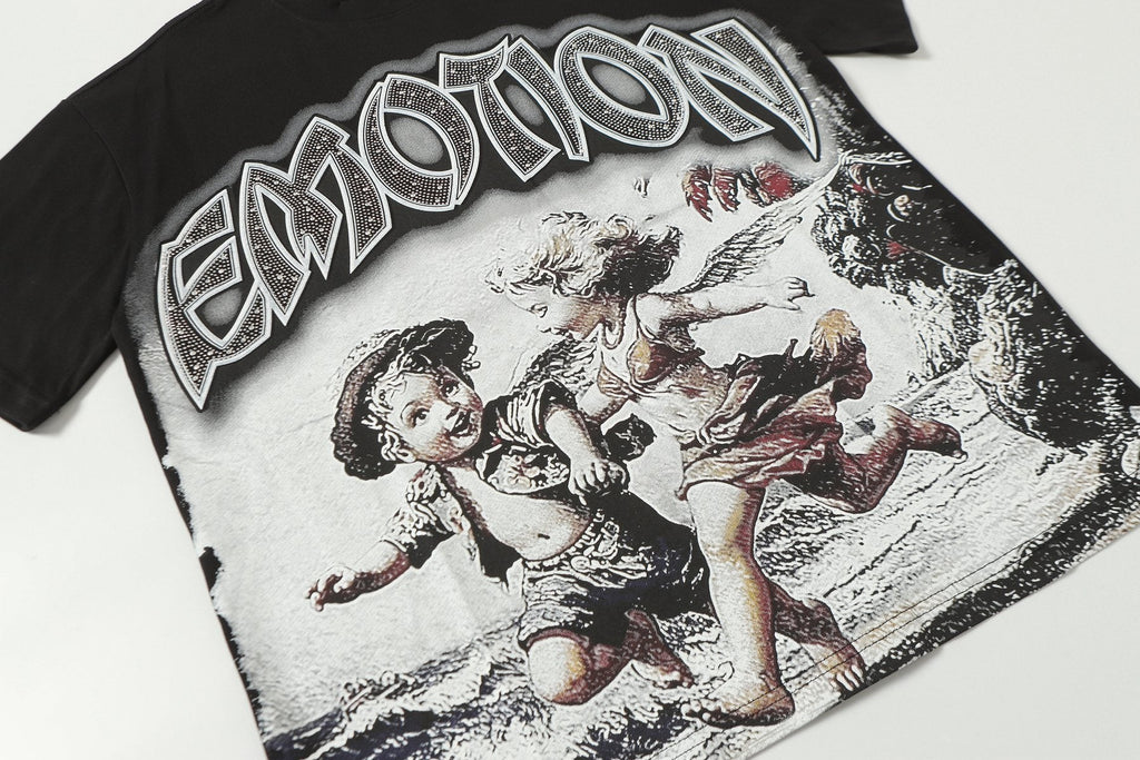 MIXED EMOTION Angel Beach Graphic T-Shirt — detail