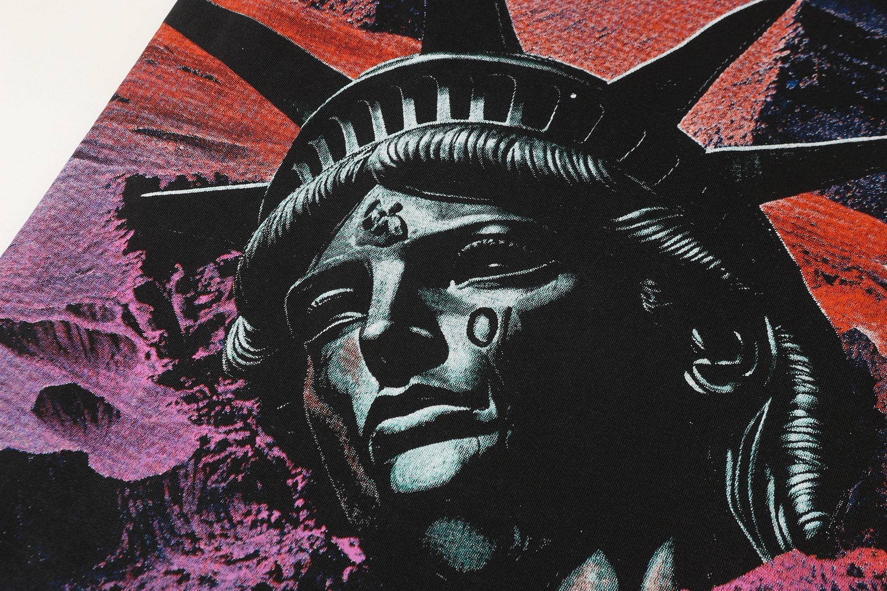 Godspeed Statue of Liberty Graphic T-Shirt — detail