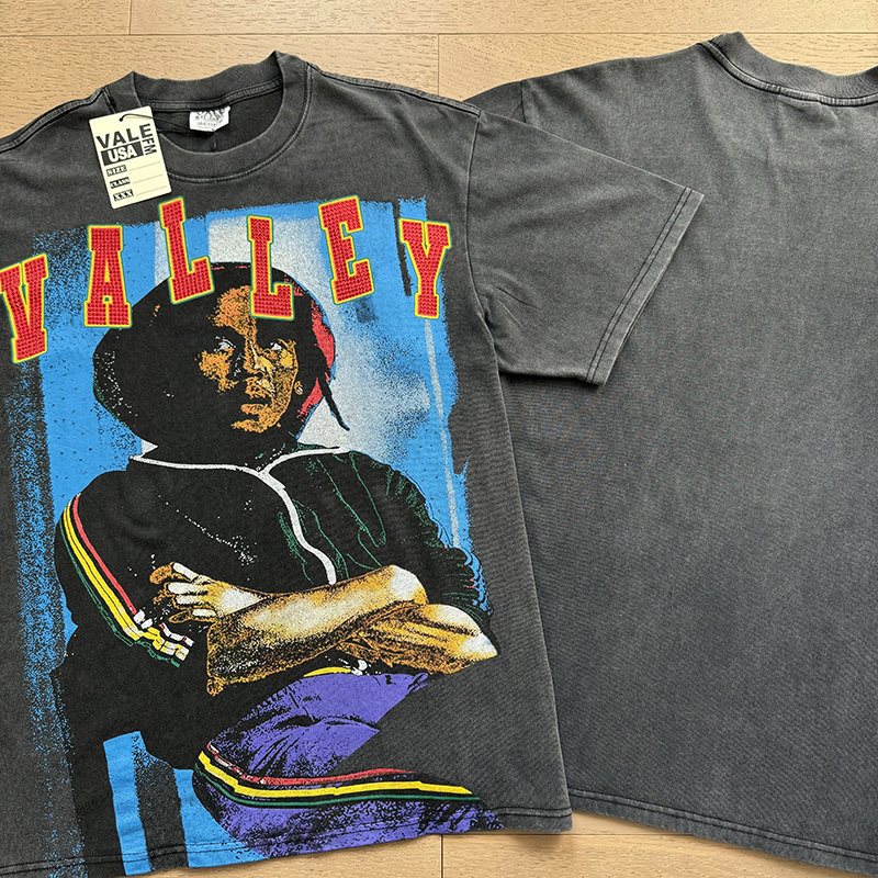 VALE USA Portrait Graphic Short-Sleeve T-Shirt — context