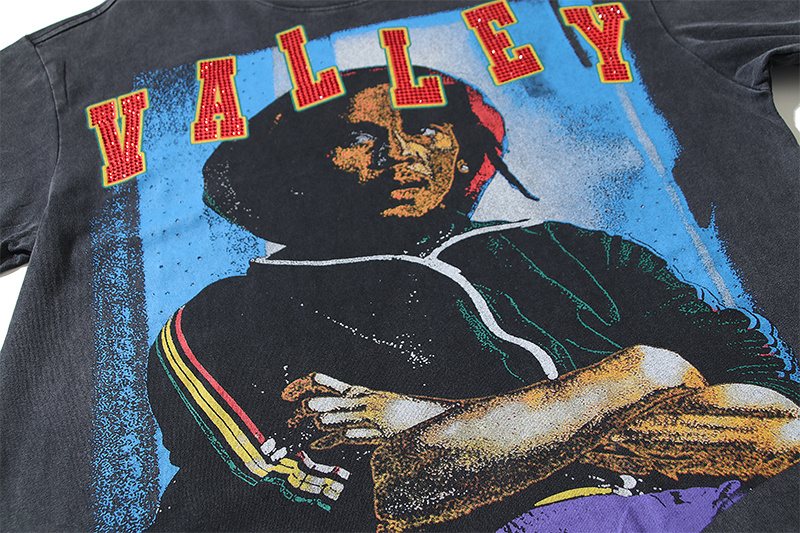VALE USA Portrait Graphic Short-Sleeve T-Shirt — detail