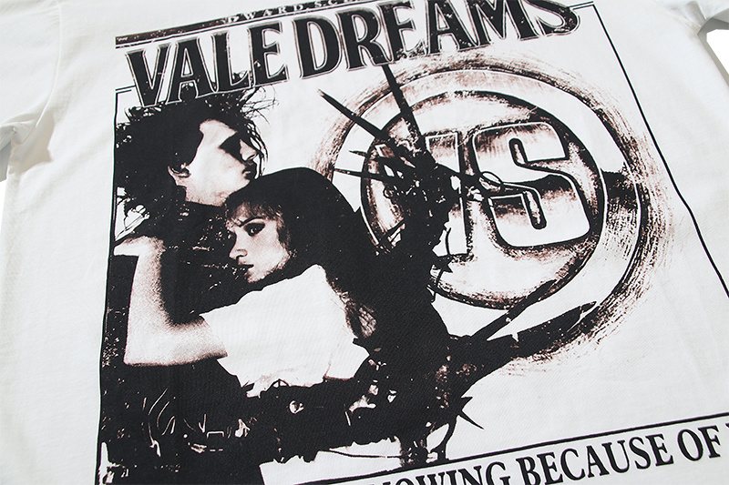 VALE USA Dreams Graphic T-Shirt — detail