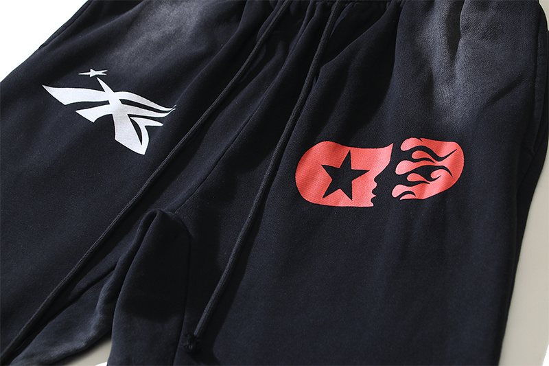 Hellstar Washed Skull Graphic Straight-Leg Sweatpants — detail