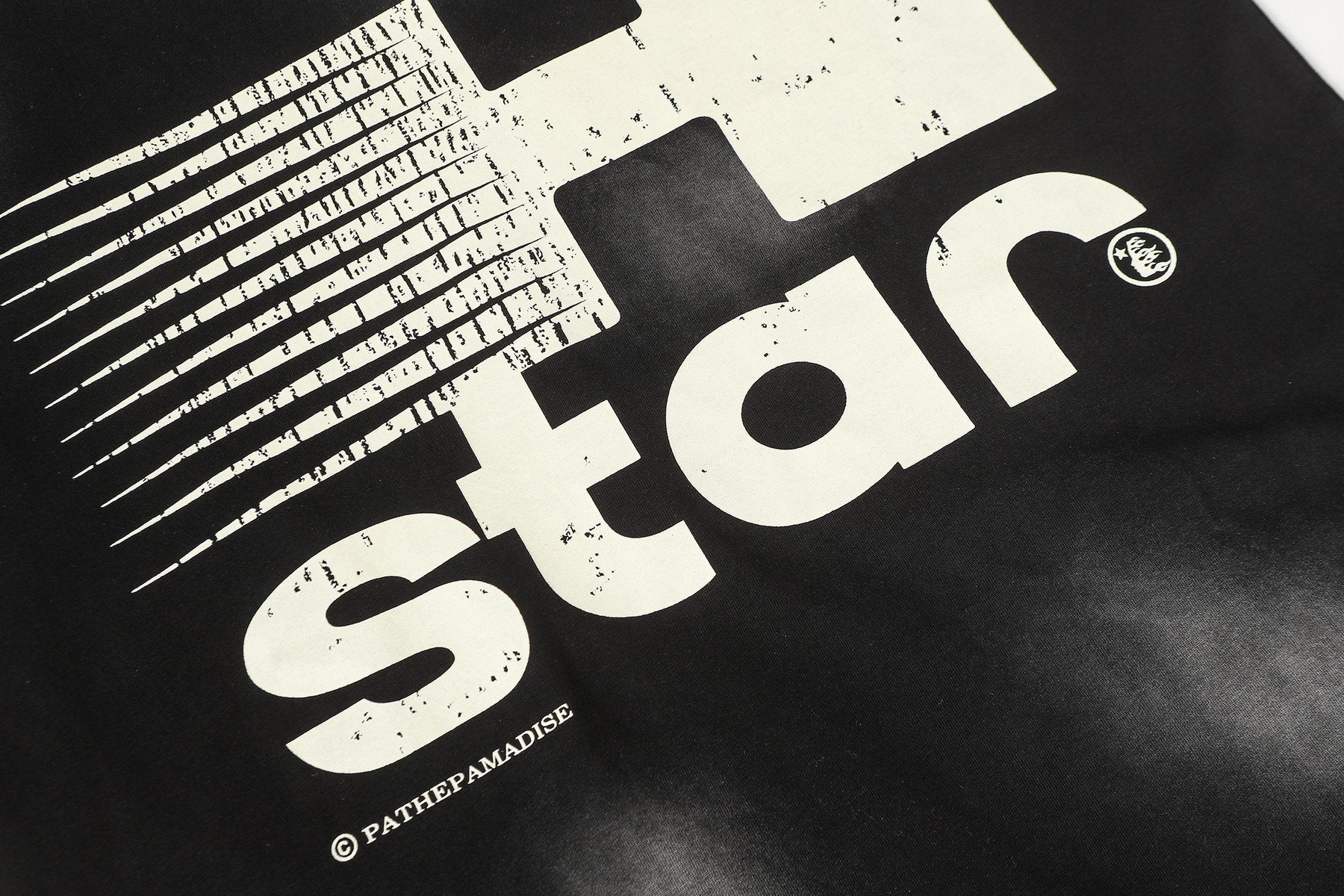 Hellstar White H Graphic Short-Sleeve T-Shirt — detail