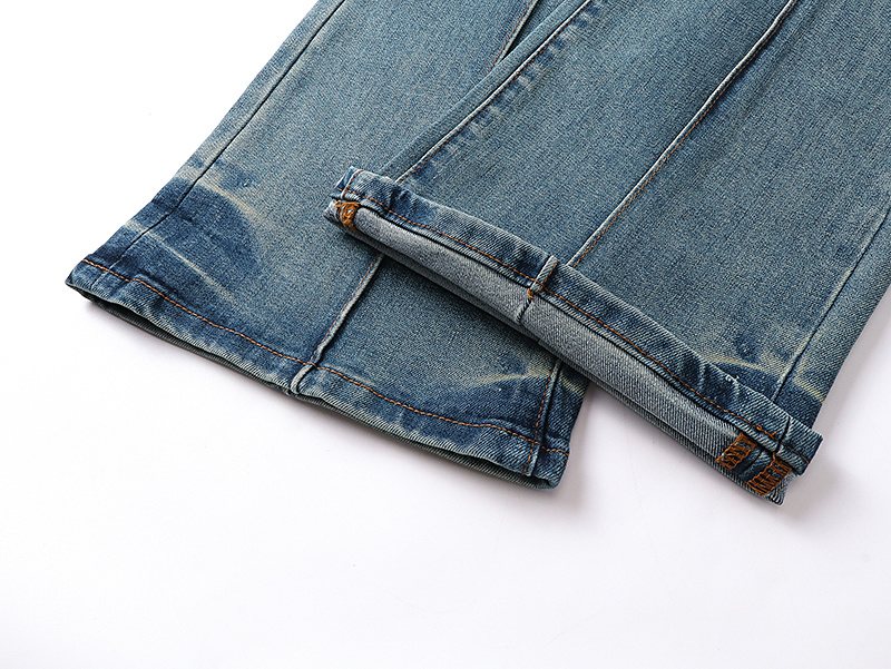 Purple Brand Light Blue Flared Jeans — detail