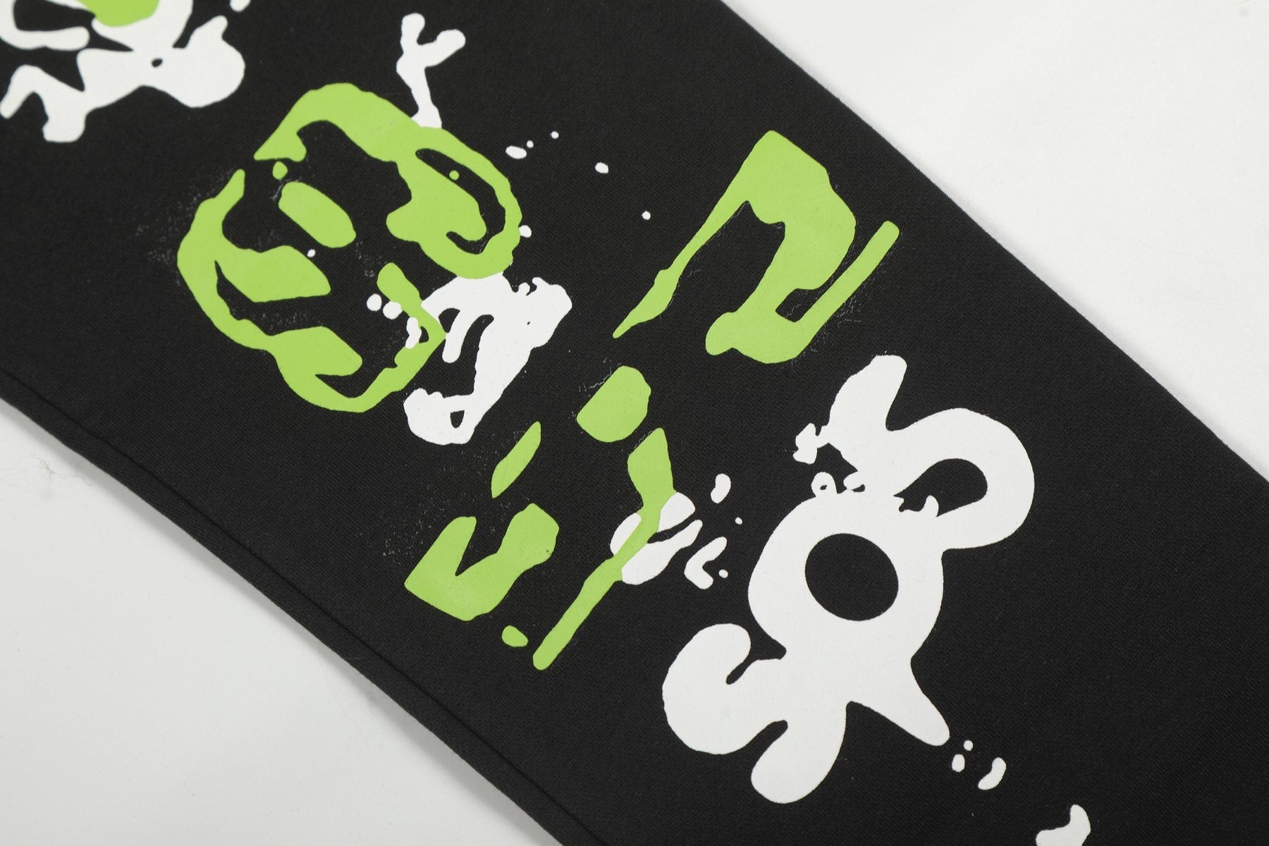 Sp5der Web Graphic Hoodie & Sweatpants Matching Set — detail