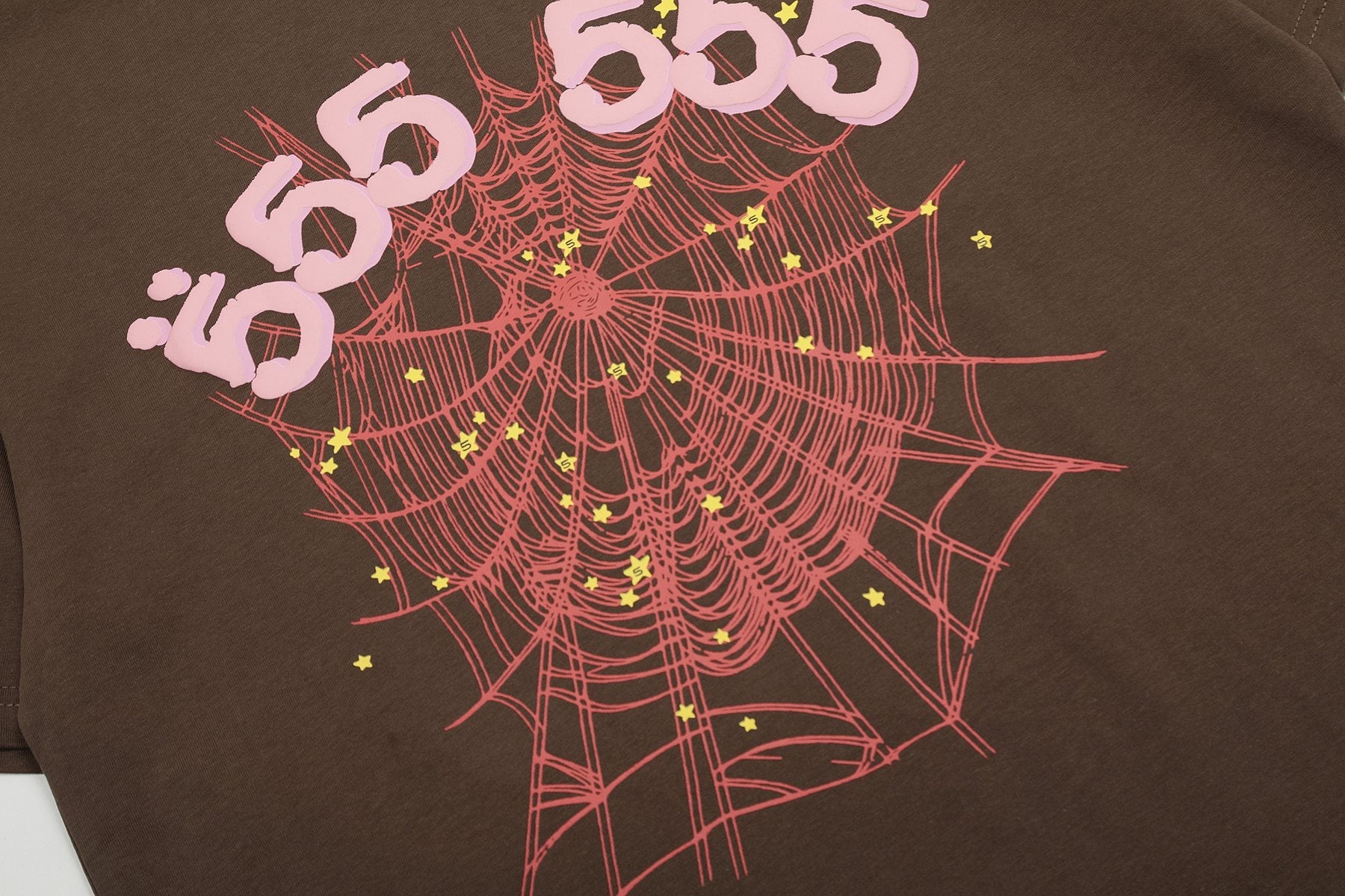 Sp5der Brown Spiderweb Star Graphic T-Shirt — detail