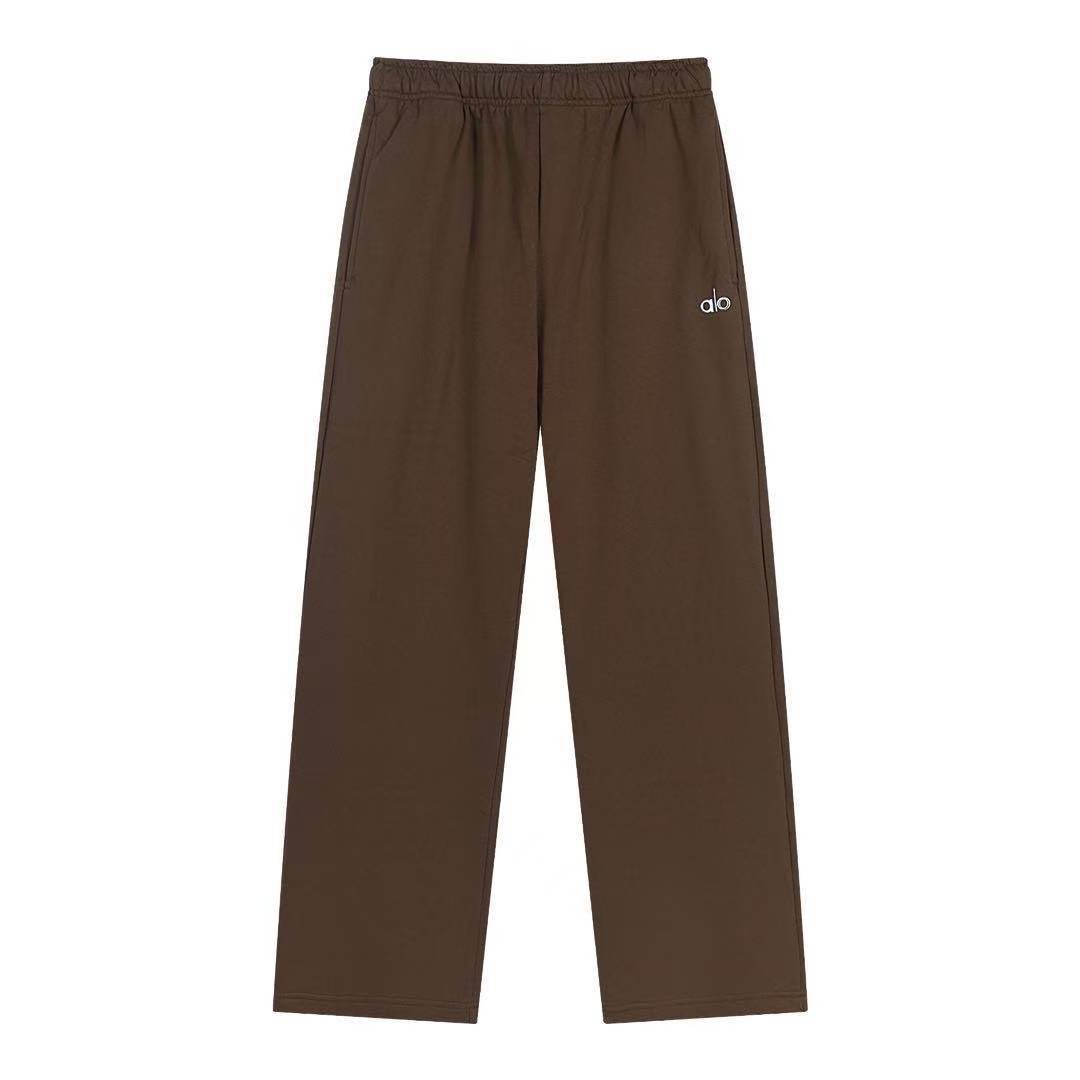 alo Small Logo Crewneck Sweatshirt & Sweatpants Matching Set — front