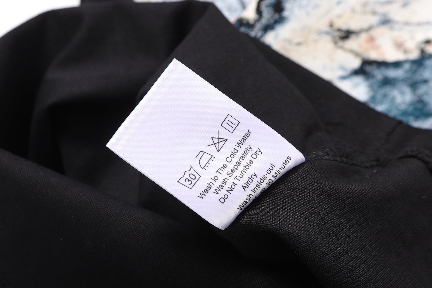 MIXED EMOTION Angel Graphic Pearl-Sleeve T-Shirt — neck_label