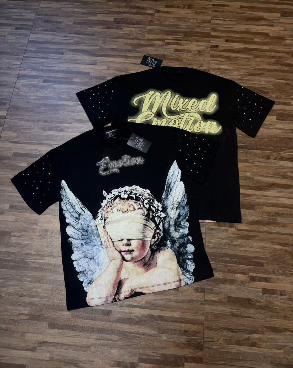 MIXED EMOTION Angel Graphic Pearl-Sleeve T-Shirt — context