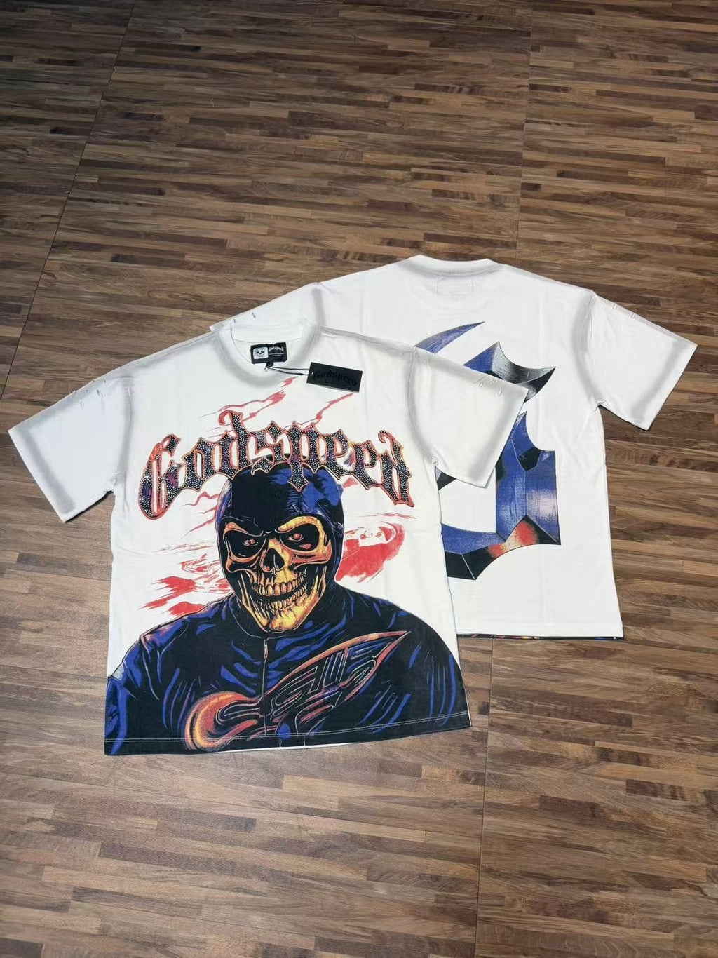 Godspeed Skull Graphic Distressed Sleeve T-Shirt — context