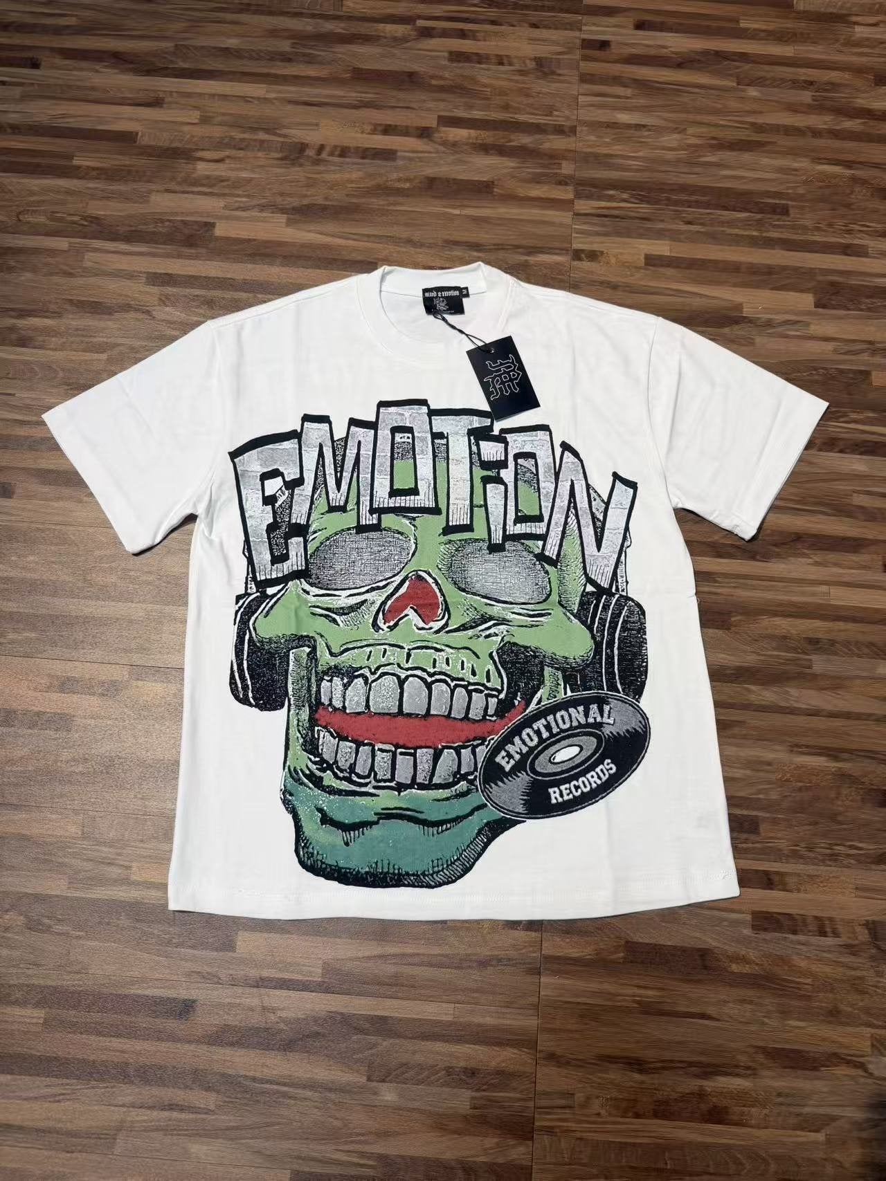 MIXED EMOTION Skull Headphones Graphic Short-Sleeve T-Shirt — context