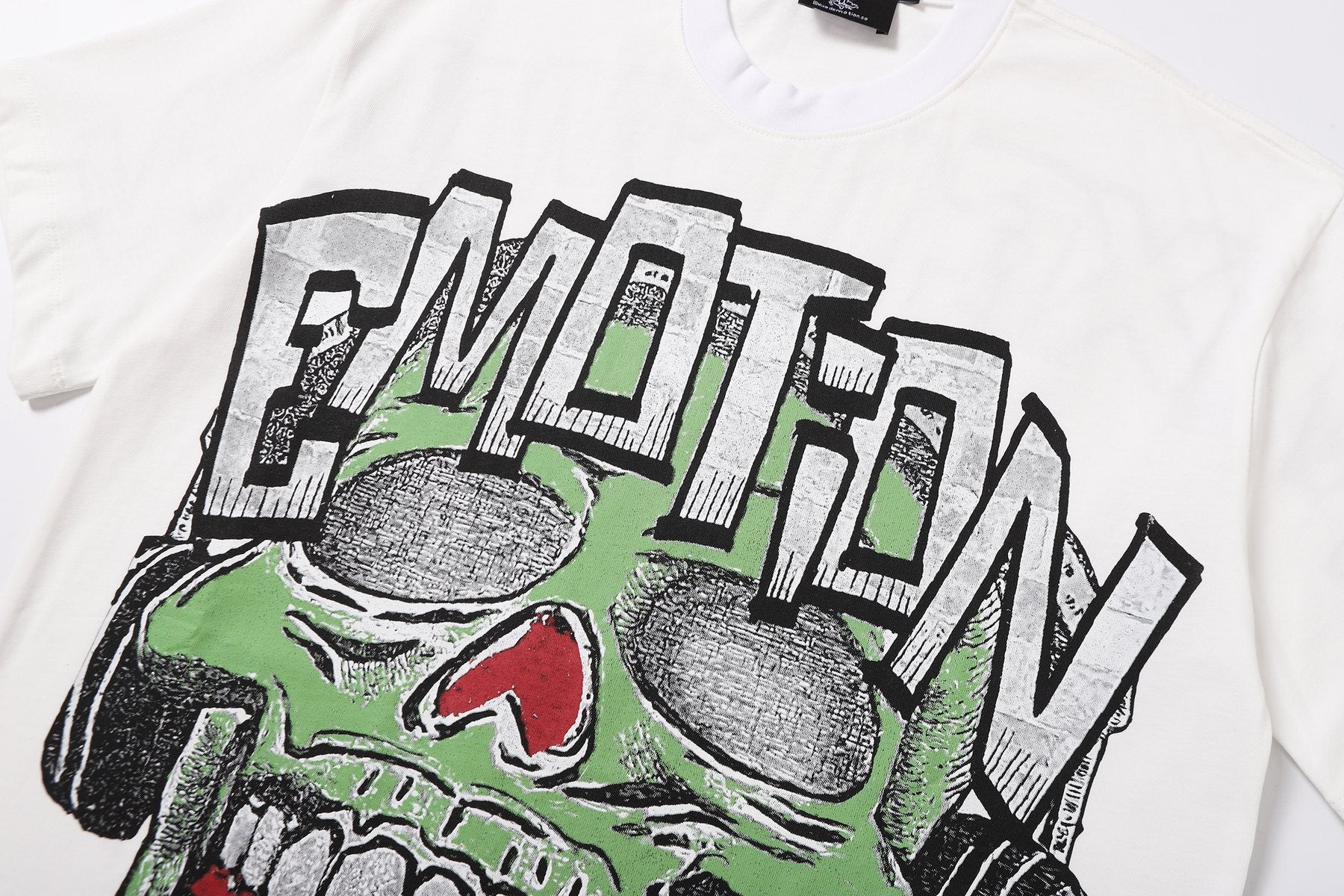 MIXED EMOTION Skull Headphones Graphic Short-Sleeve T-Shirt — detail