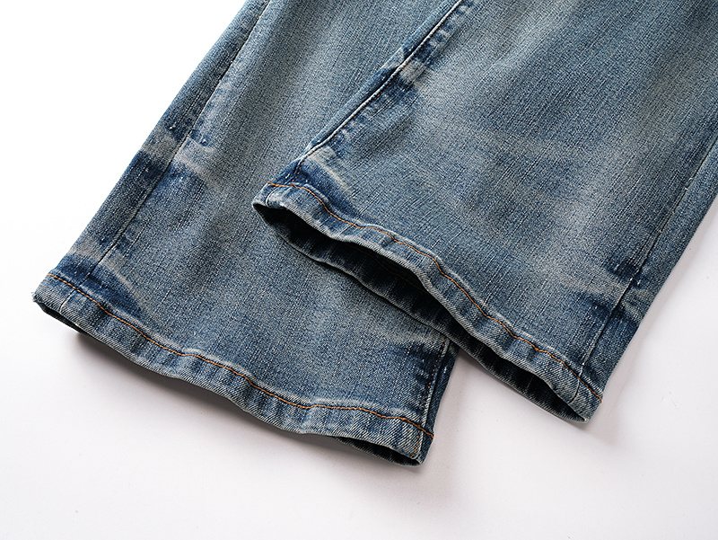 Purple Brand Distressed Flared Jeans — detail