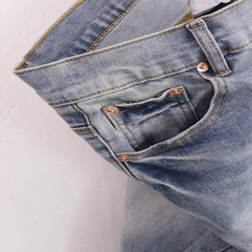 Purple Brand Light Blue Washed Jeans — detail