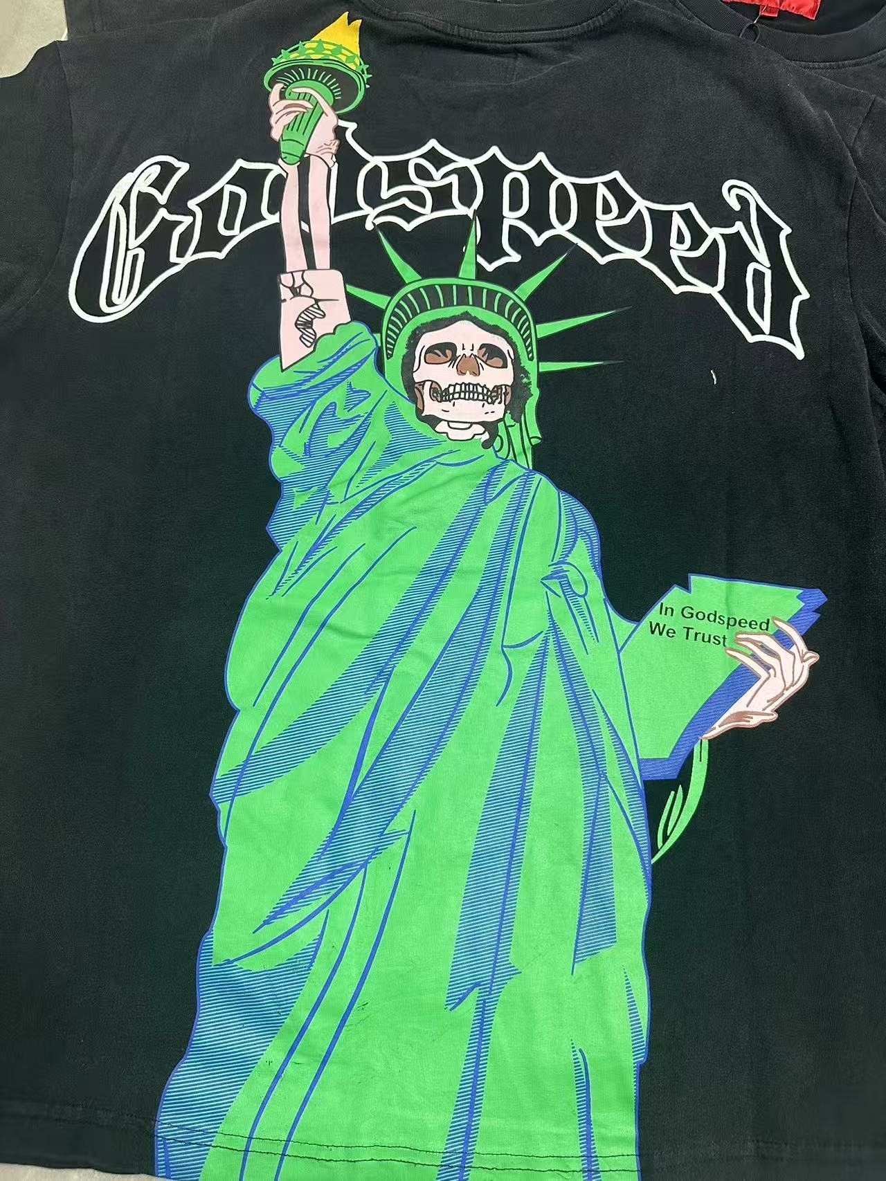 Godspeed Statue of Liberty Skull Graphic T-Shirt — detail