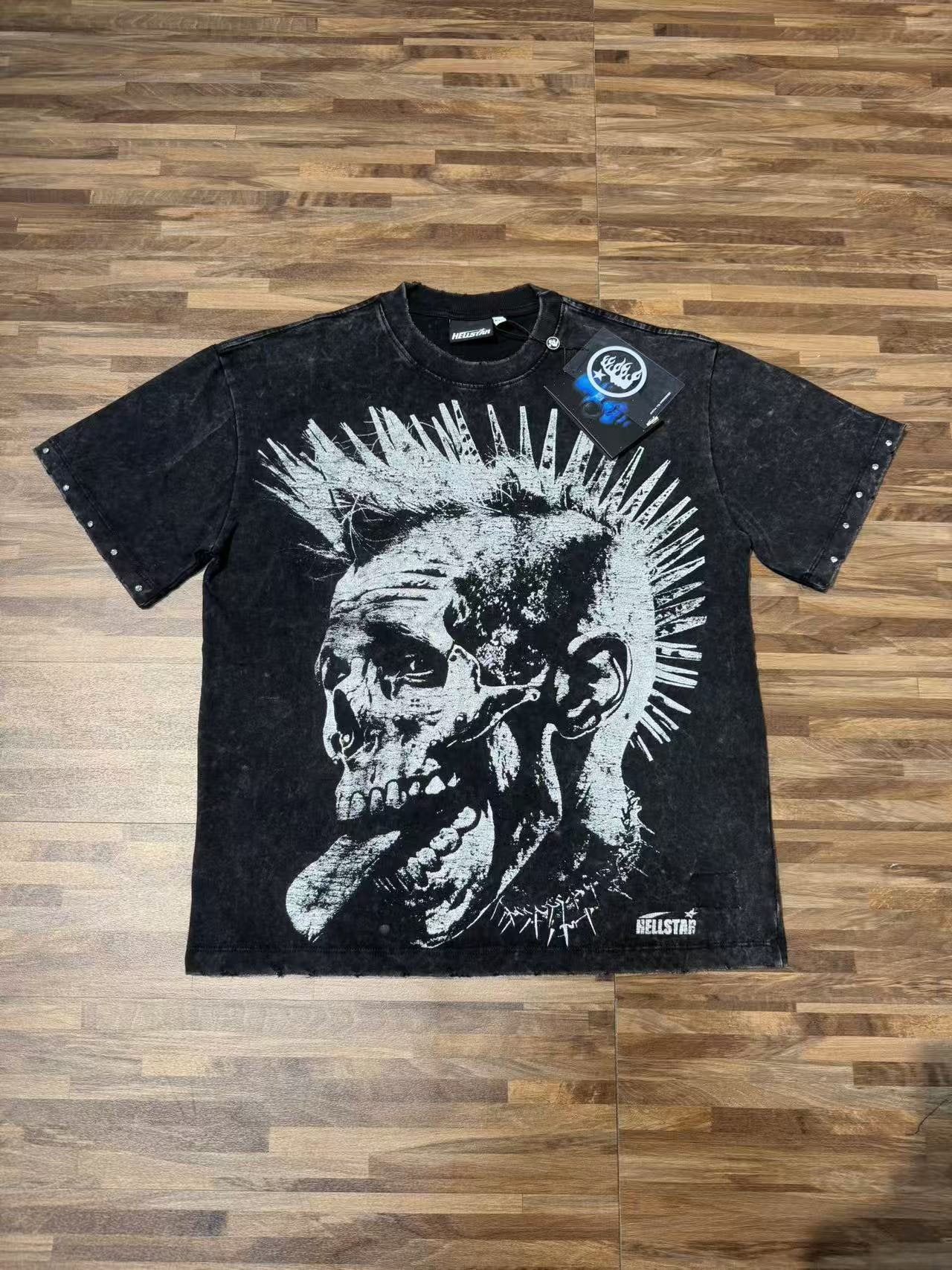 Hellstar Skull Graphic Short-Sleeve T-Shirt — context