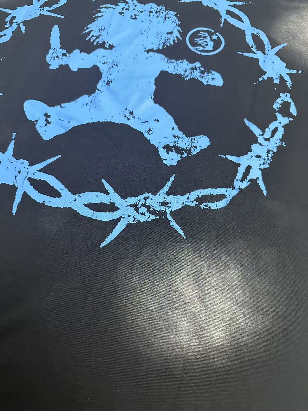 Hellstar Skull & Barbed Wire Graphic T-Shirt — detail