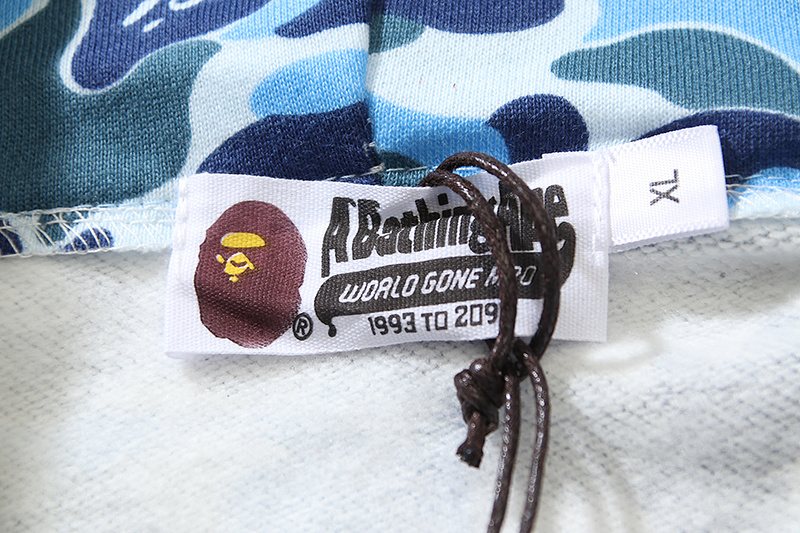 BAPE Camouflage Full-Zip Hoodie — hang_tag