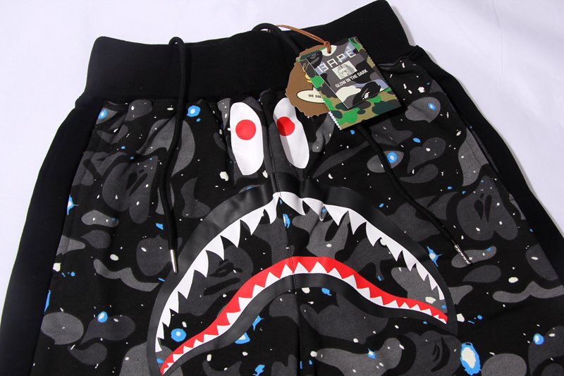 BAPE Shark Camo Graphic Shorts — detail