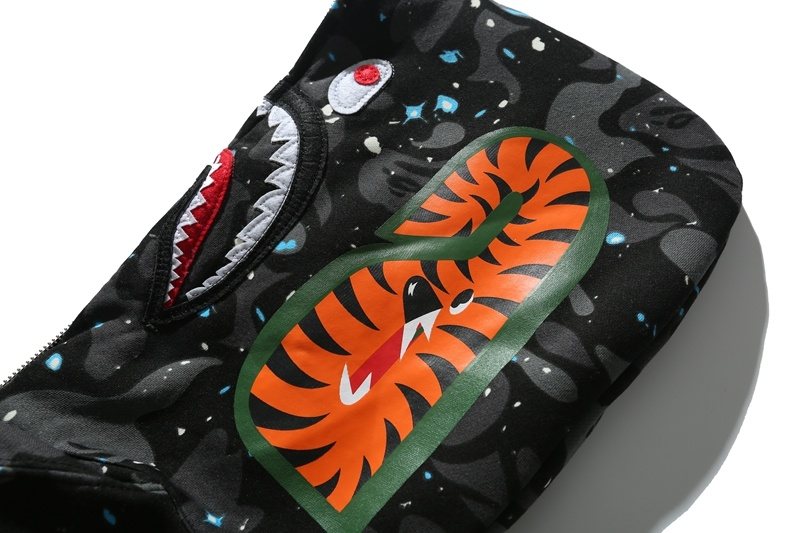 BAPE Black/Blue Tiger Shark Camo Zip Hoodie — detail