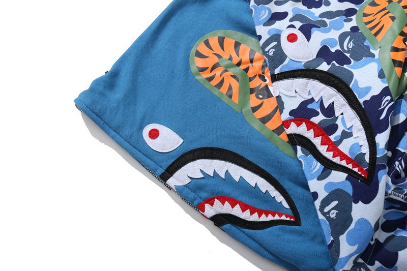 BAPE WGM Shark Camo Full-Zip Hoodie — detail