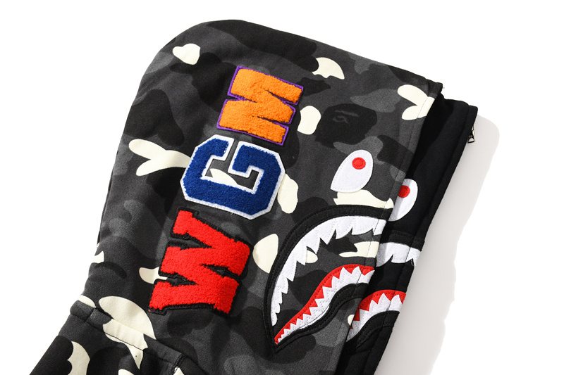 BAPE Shark WGM Camouflage Zip Hoodie — detail