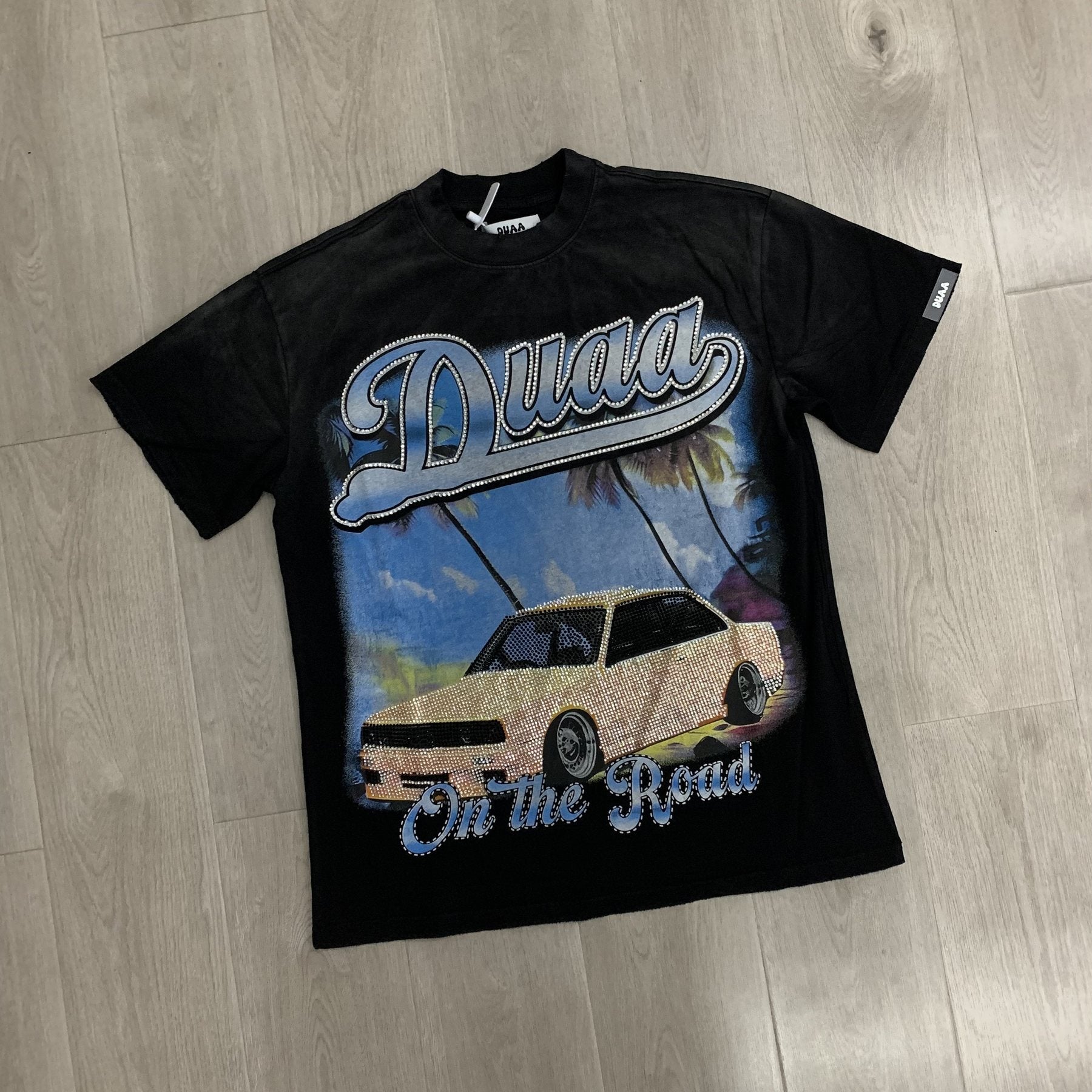 DUAA Destination Car Graphic Short-Sleeve T-Shirt — front