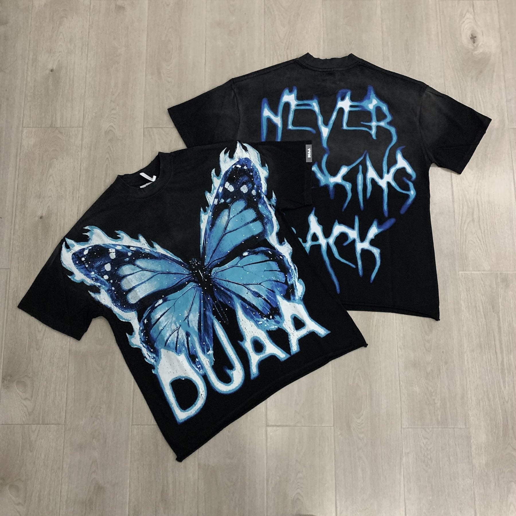 DUAA Butterfly Graphic Short-Sleeve T-Shirt — context