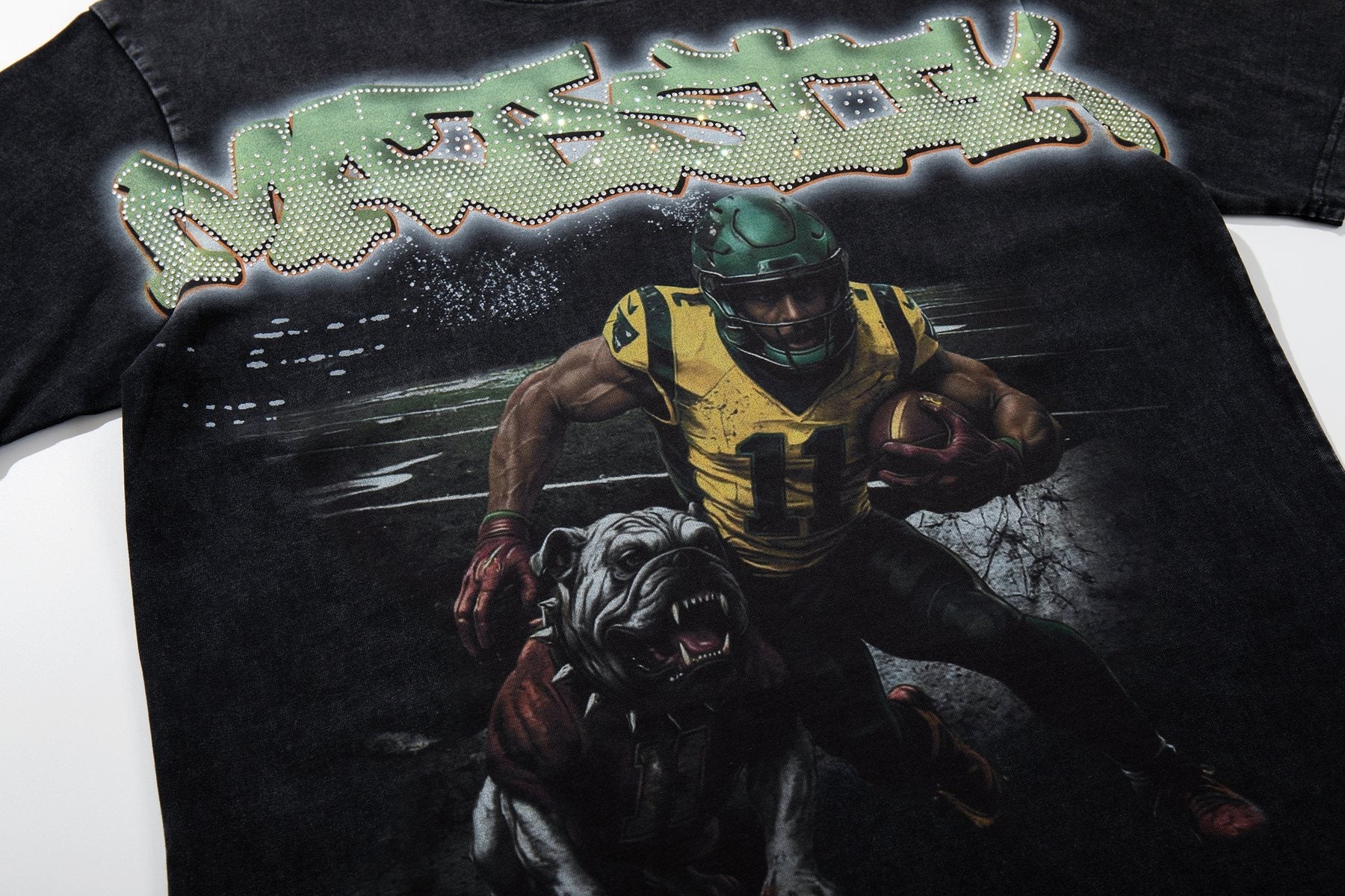 MAJESTIK Football Dog Graphic Short-Sleeve T-Shirt — detail