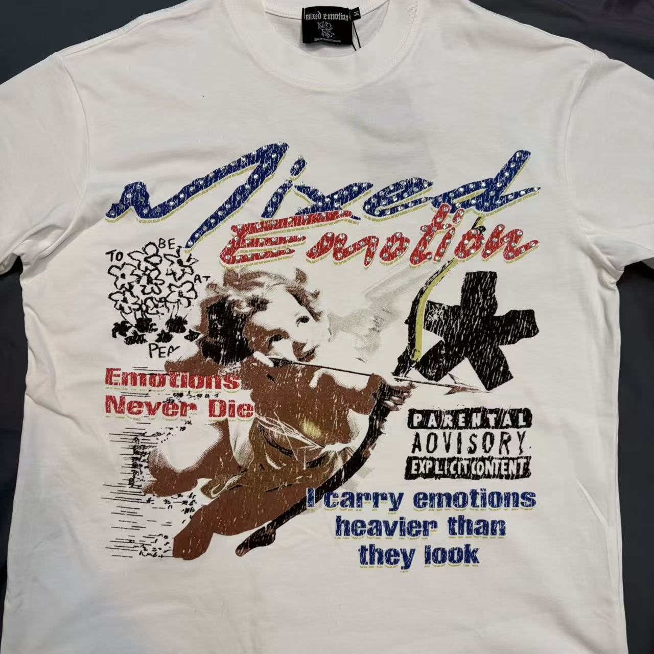 MIXED EMOTION Emotions Collage Graphic T-Shirt — detail