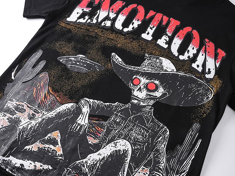 MIXED EMOTION Cowboy Graphic Short-Sleeve T-Shirt — detail