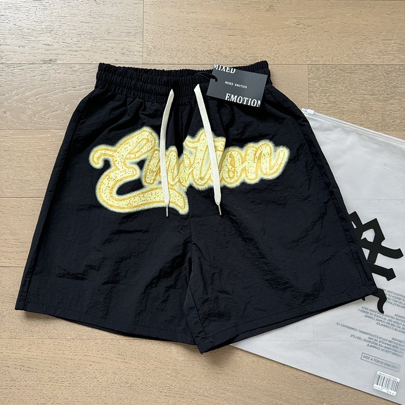 MIXED EMOTION Angel Graphic Zip Shirt & Shorts Set — detail
