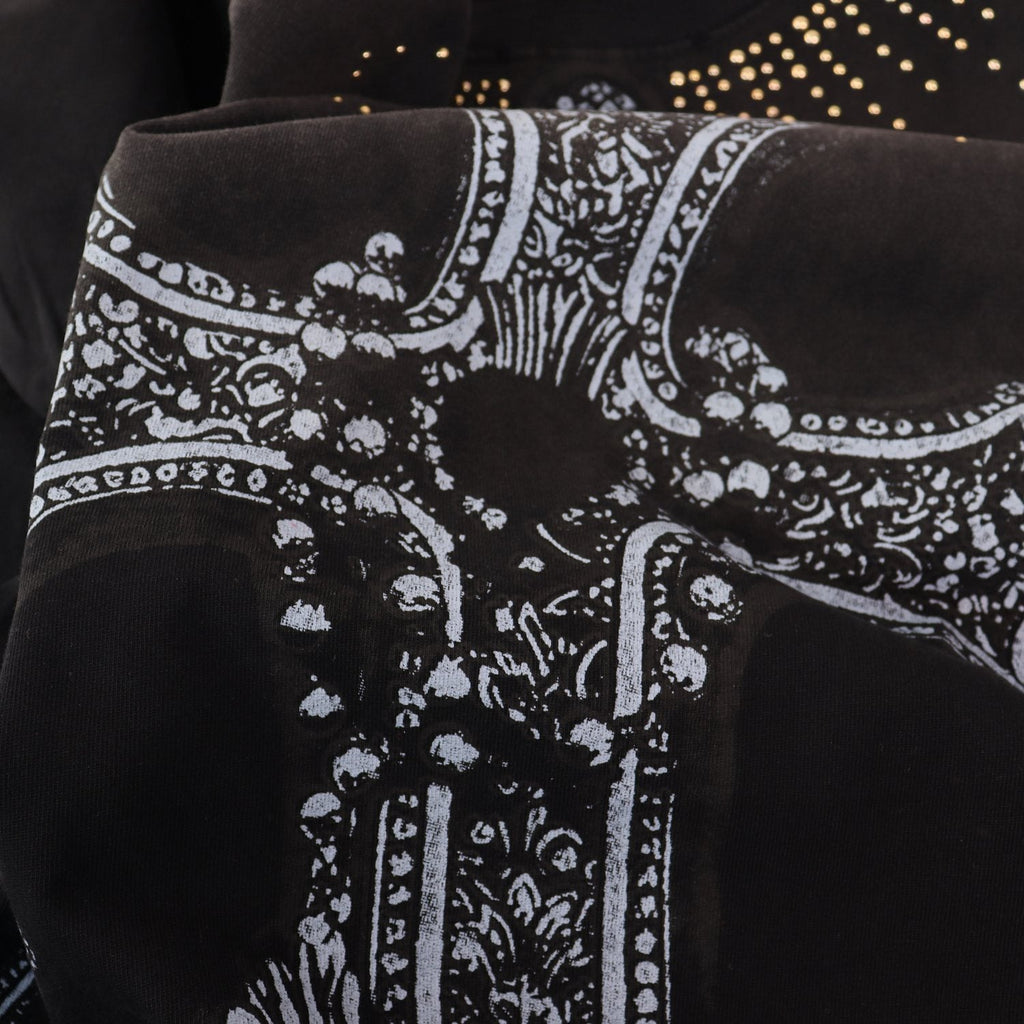 VALE USA Studded Cross Graphic T-Shirt — detail
