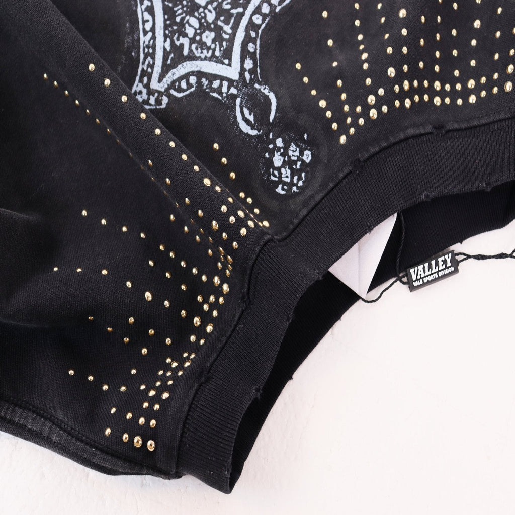 VALE USA Studded Cross Graphic T-Shirt — detail