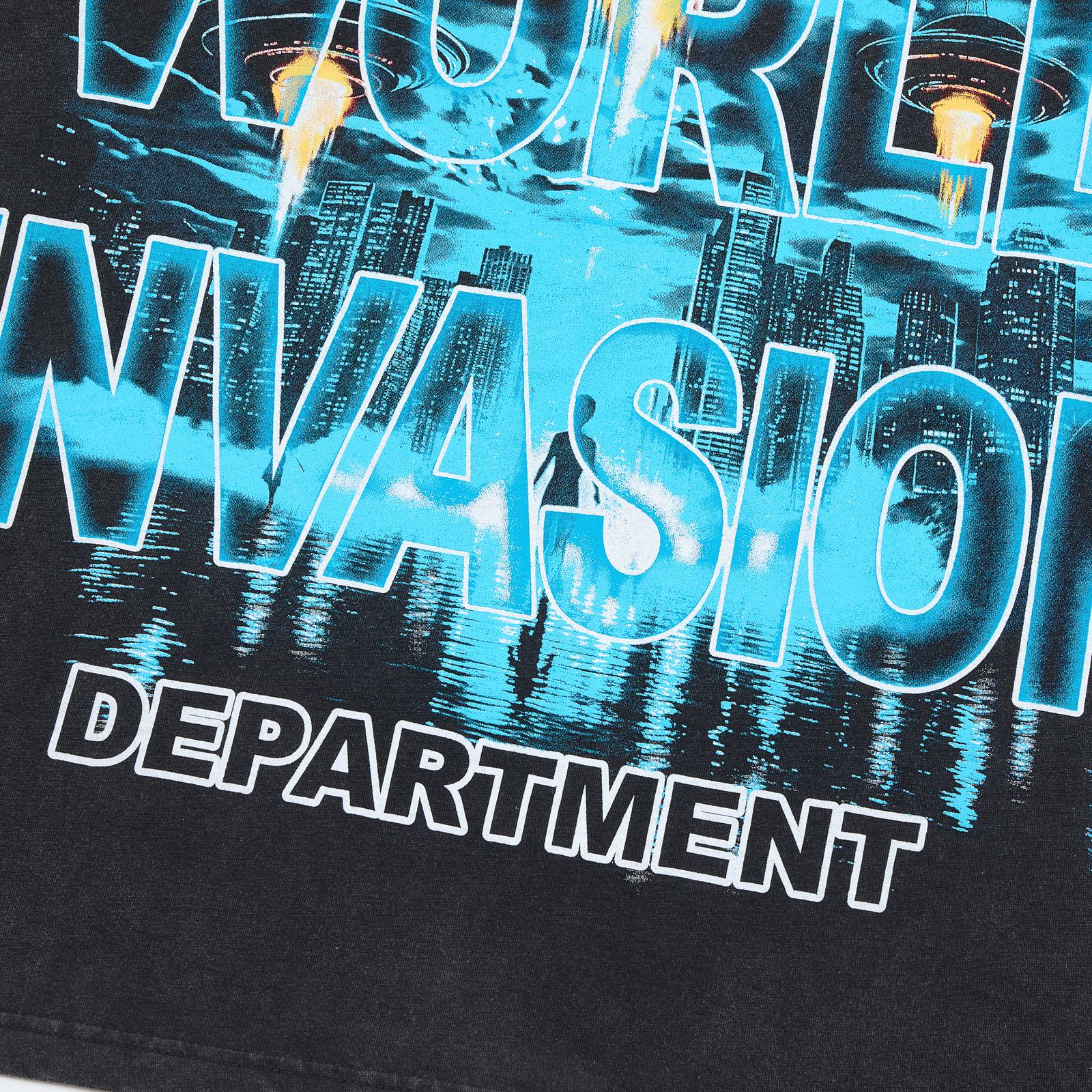 MAJESTIK UFO City Graphic Short-Sleeve T-Shirt — detail