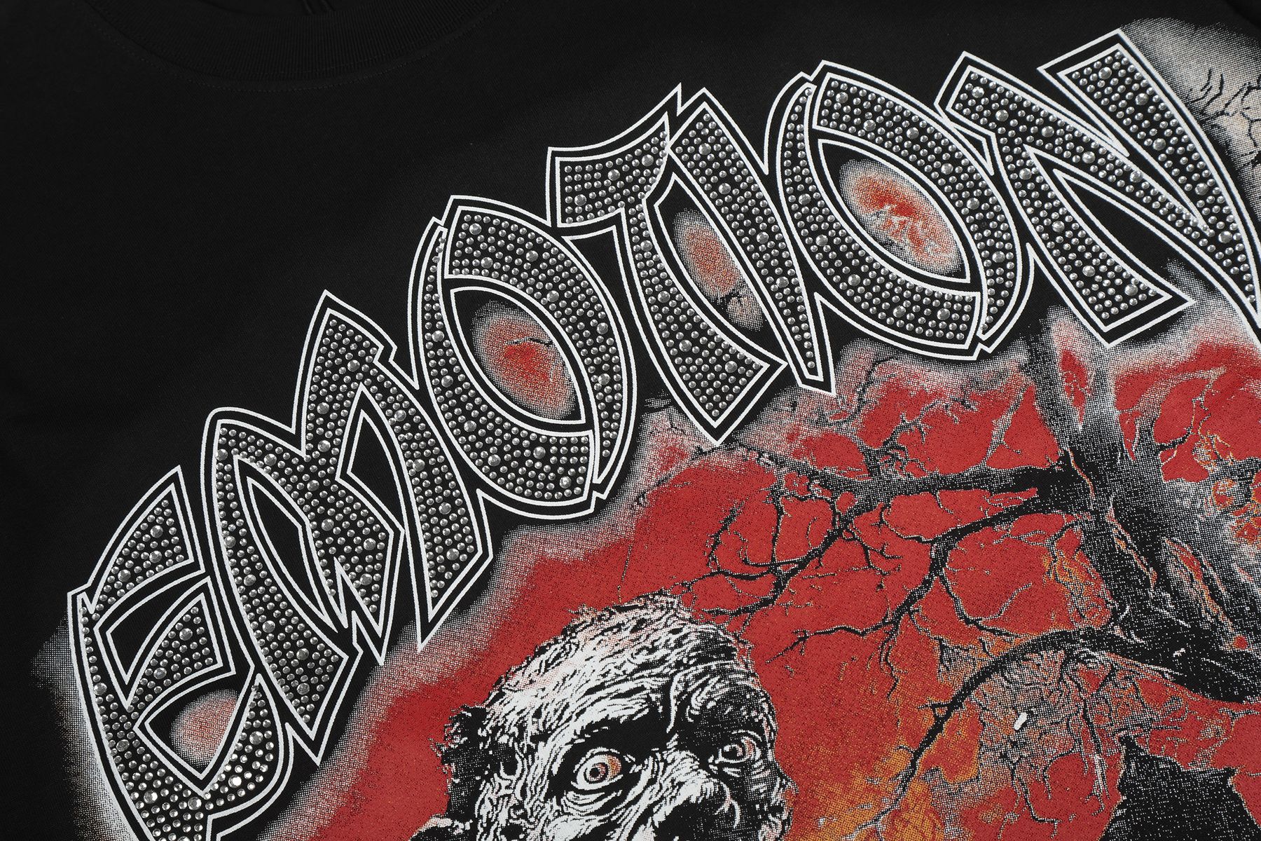 MIXED EMOTION Front-and-Back Graphic Short-Sleeve T-Shirt — detail