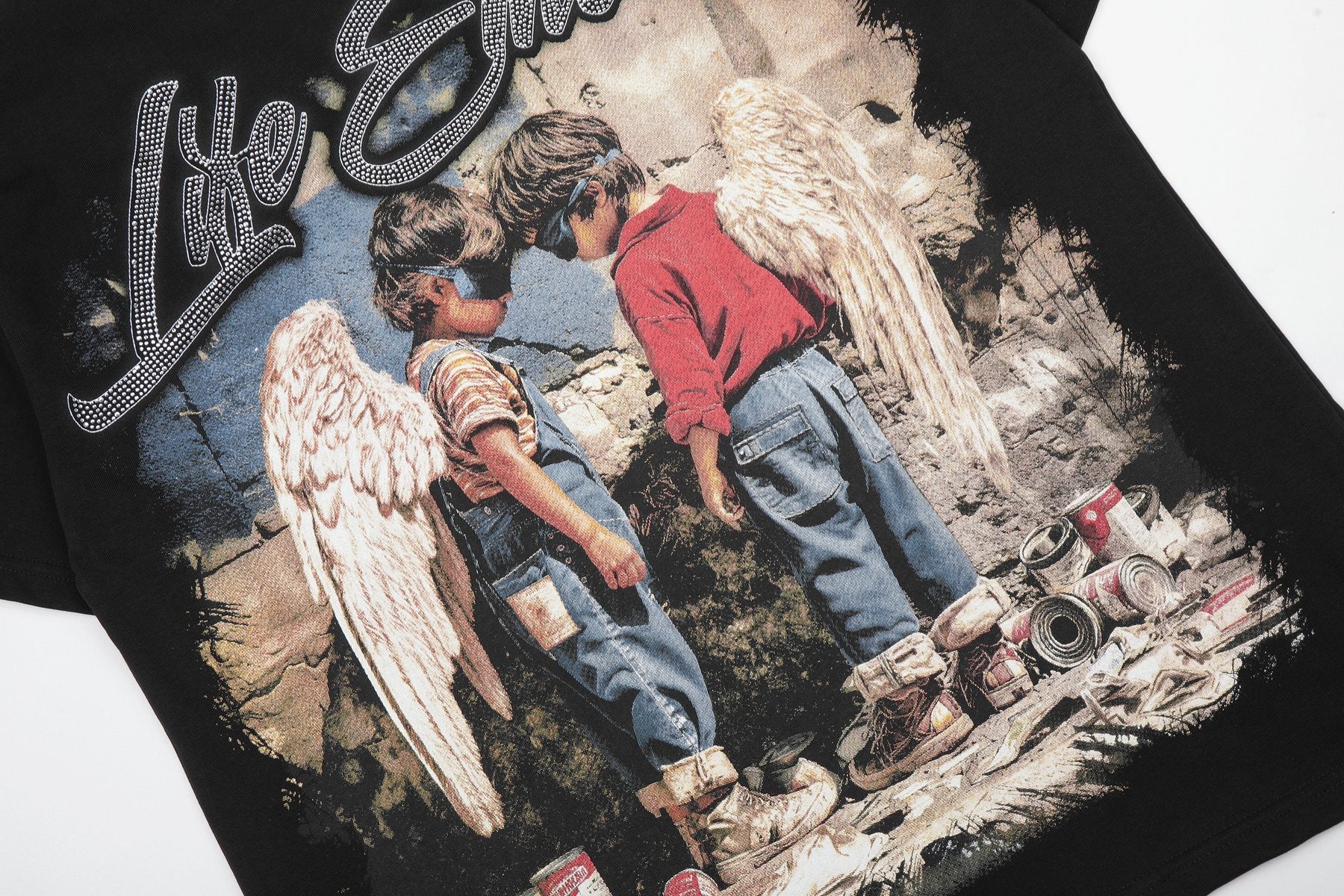 MIXED EMOTION Angel Graphic Short-Sleeve T-Shirt — detail