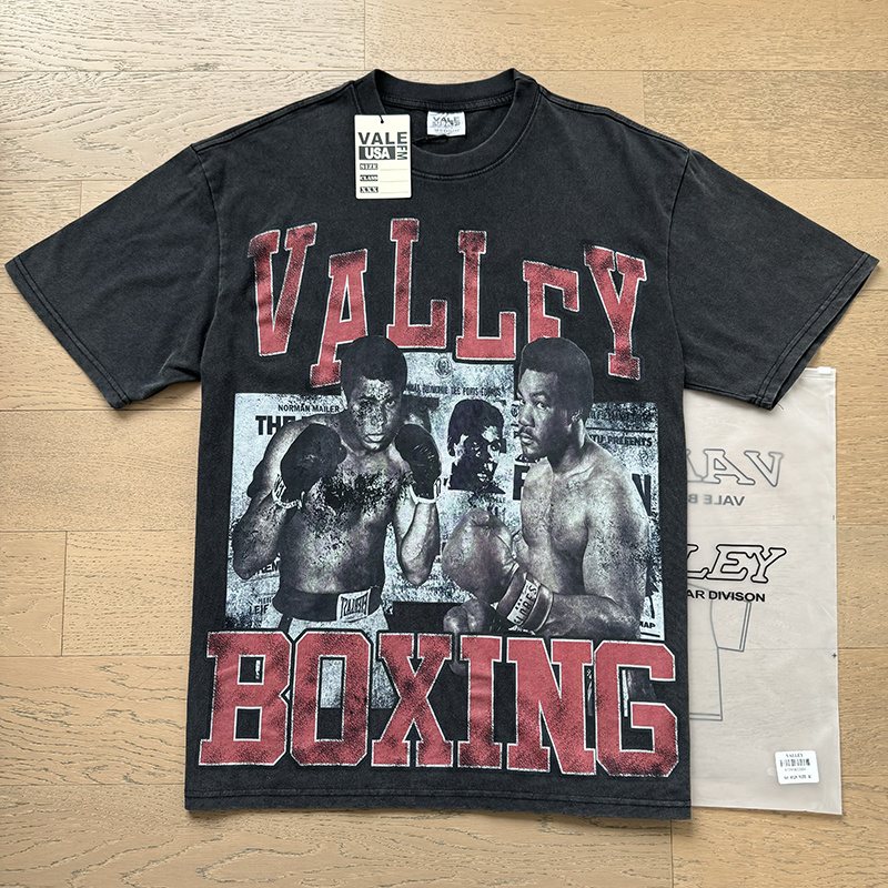 VALE USA Boxing Graphic T-Shirt — context