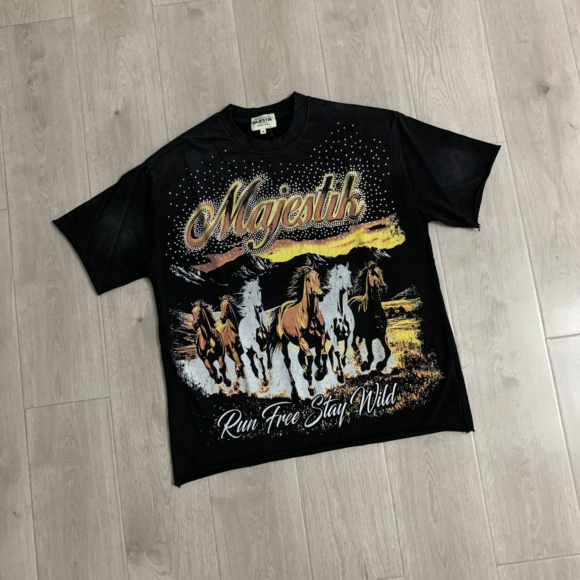 MAJESTIK Live Free Horse Graphic Short-Sleeve T-Shirt — hero